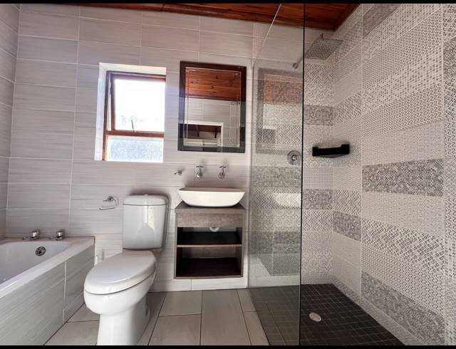 2 BEDROOM APARTMENT TO LET IN TABLE VIEW